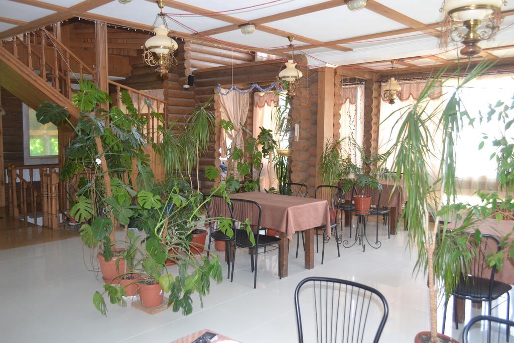 Hotel Restaurant Complex Boyarskiy Dvor Boyarka Exterior foto