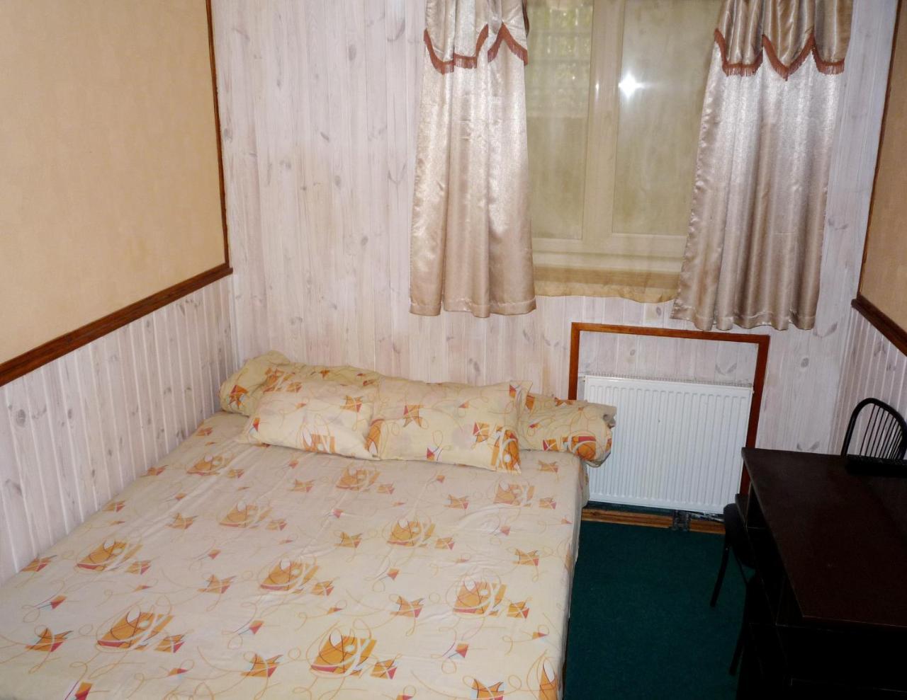 Hotel Restaurant Complex Boyarskiy Dvor Boyarka Exterior foto