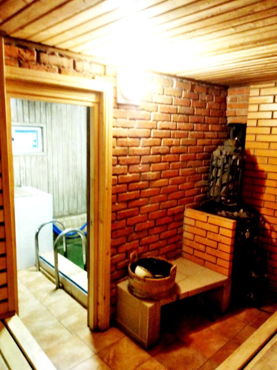 Hotel Restaurant Complex Boyarskiy Dvor Boyarka Exterior foto