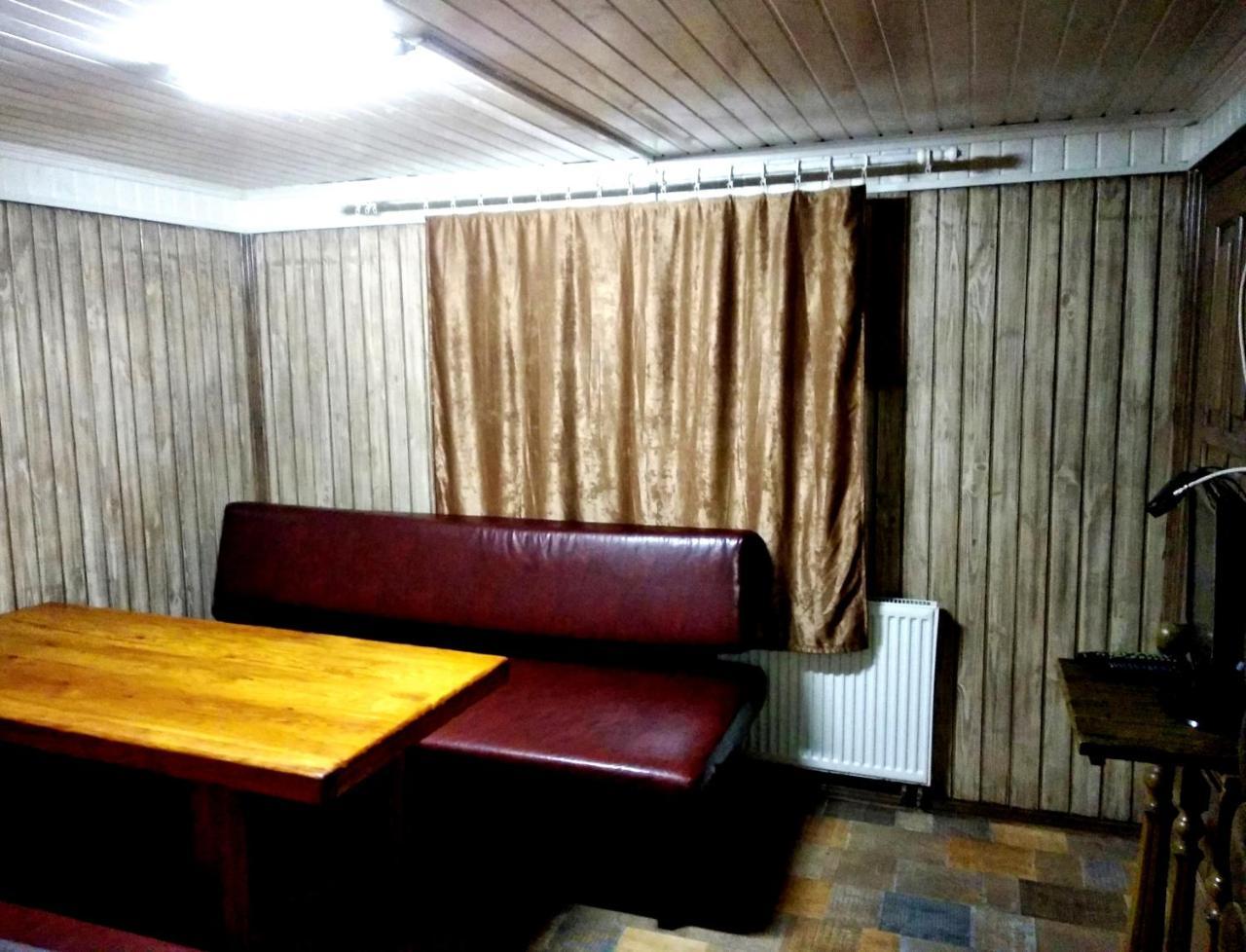 Hotel Restaurant Complex Boyarskiy Dvor Boyarka Exterior foto